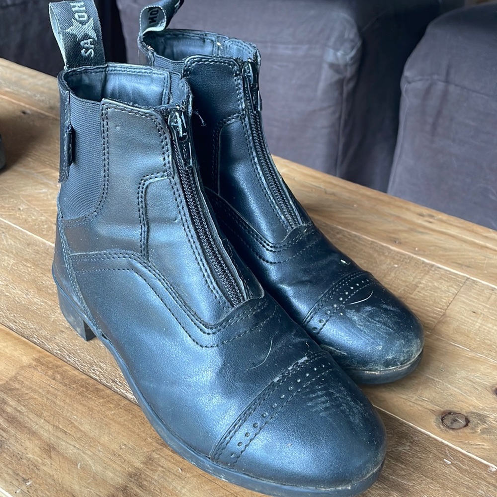 Saxon Youth Paddock Boots